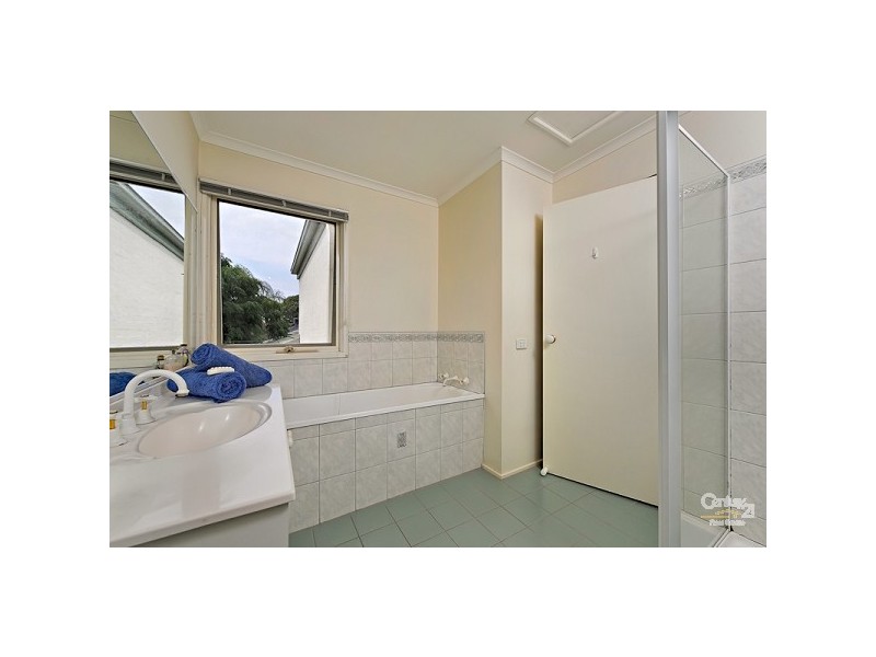 12A Clyve Avenue, Mentone VIC 3194