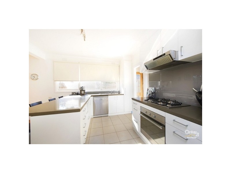 2 Ella Grove, Chelsea VIC 3196