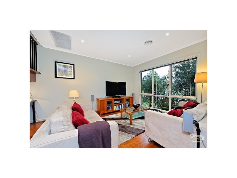 15 Cypress Point Parade, Heatherton VIC 3202