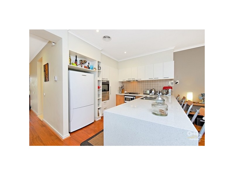 15 Cypress Point Parade, Heatherton VIC 3202