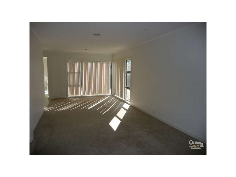 28 Pebble Beach plc, Heatherton VIC 3202