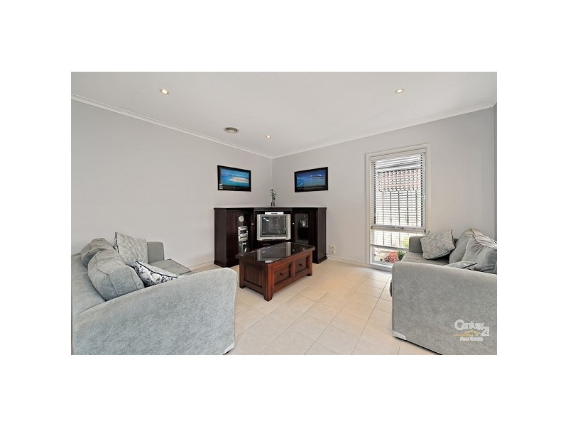 4 Colonial Place, Heatherton VIC 3202