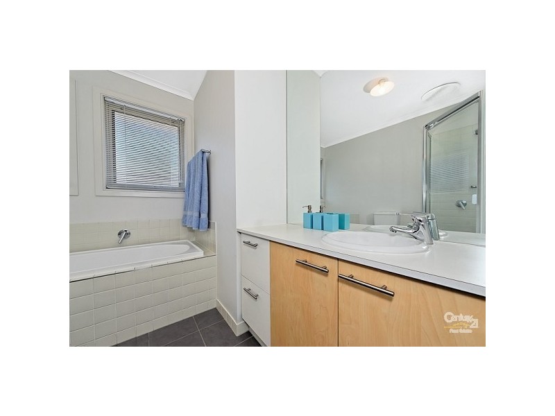 4 Colonial Place, Heatherton VIC 3202