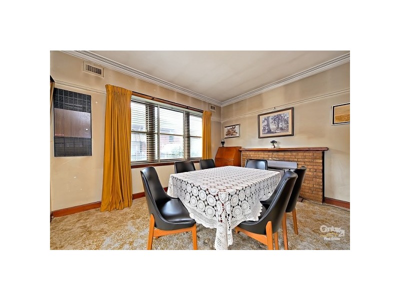 108 Ludstone Street, Hampton VIC 3188