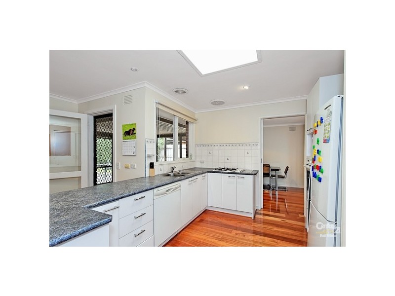 93 Ella Grove, Chelsea VIC 3196