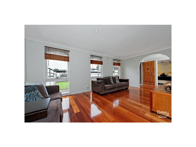 93 Ella Grove, Chelsea VIC 3196