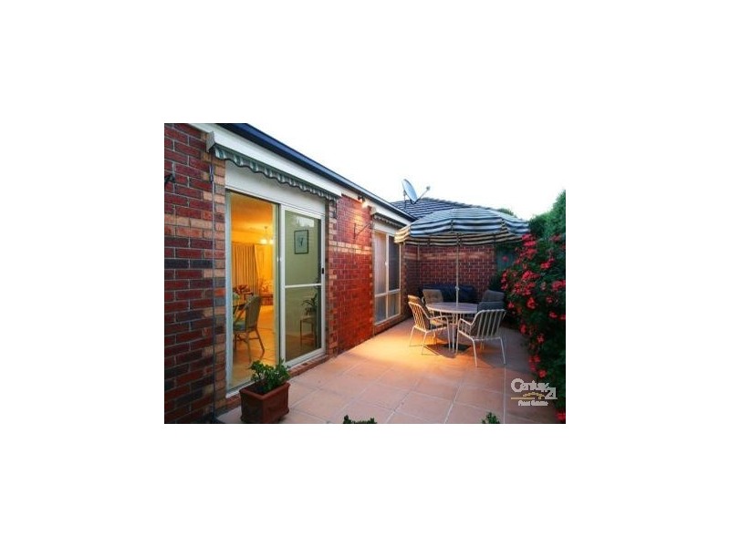 3/12 Waratah st, Mordialloc VIC 3195