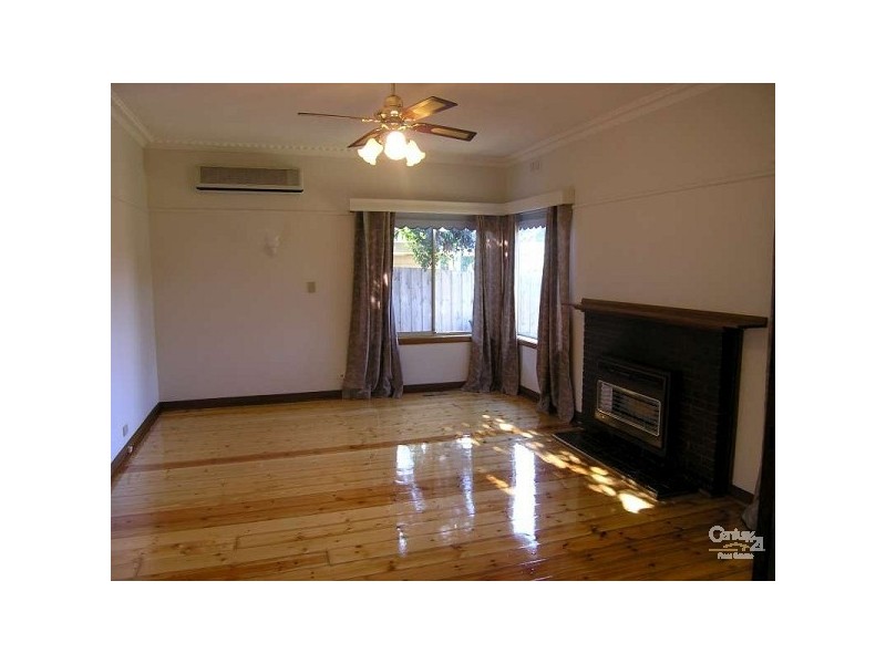 9 Walker Grove, Cheltenham VIC 3192