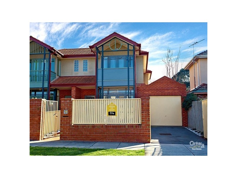 1/5-7 Hall Street, Cheltenham VIC 3192