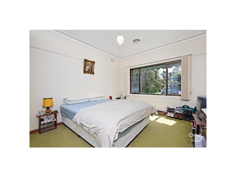 16 Golf View Road, Heatherton VIC 3202