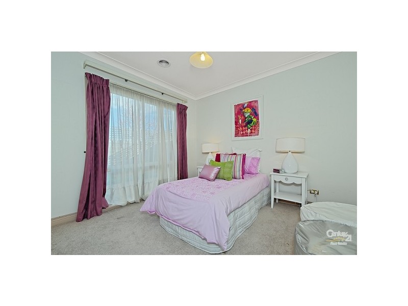 12 Clendon Court, Cheltenham VIC 3192