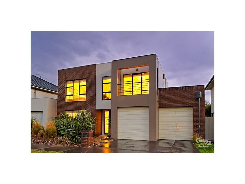 20 Oakmont Crescent, Heatherton VIC 3202