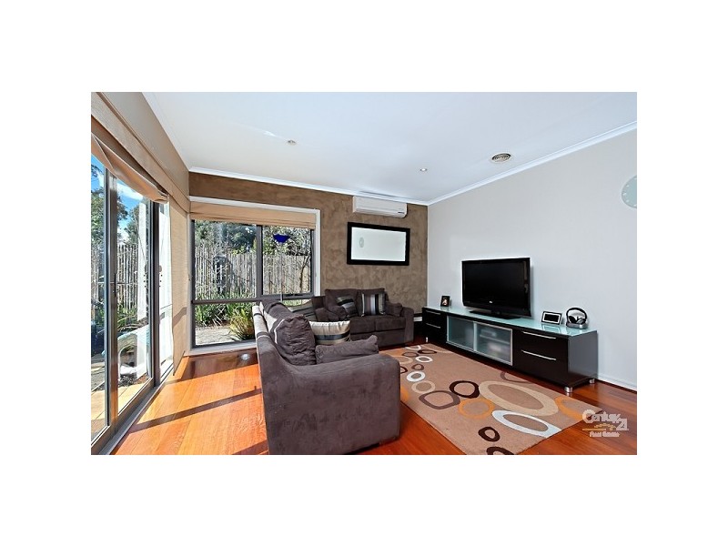 8 Muirfield Close, Heatherton VIC 3202