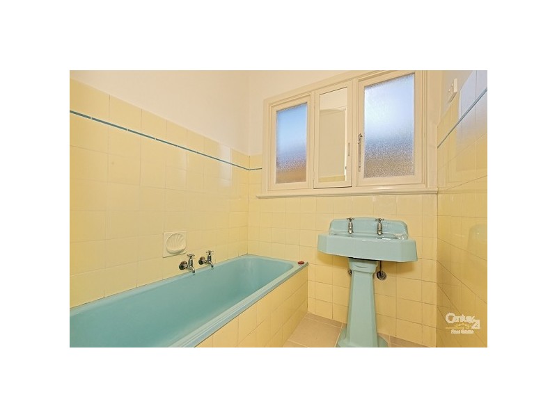 64 Devon Street, Cheltenham VIC 3192