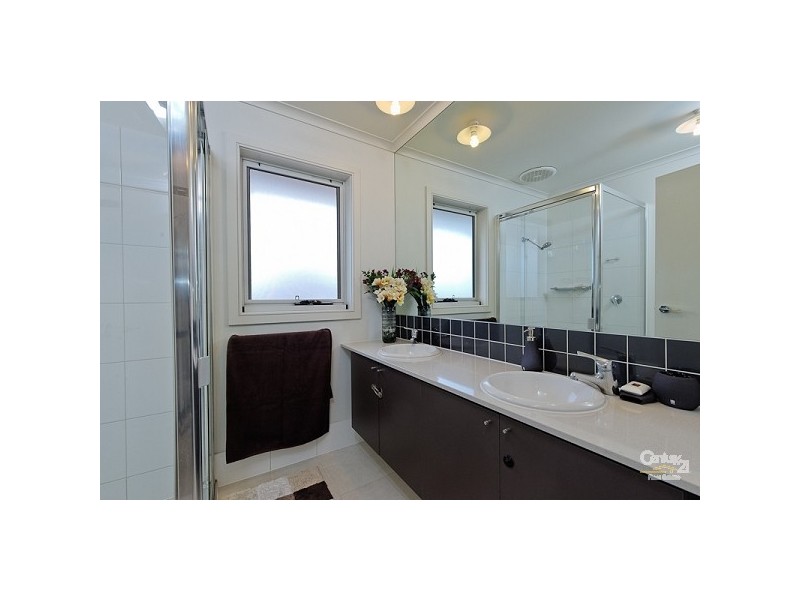 60 St Andrews Drive, Heatherton VIC 3202