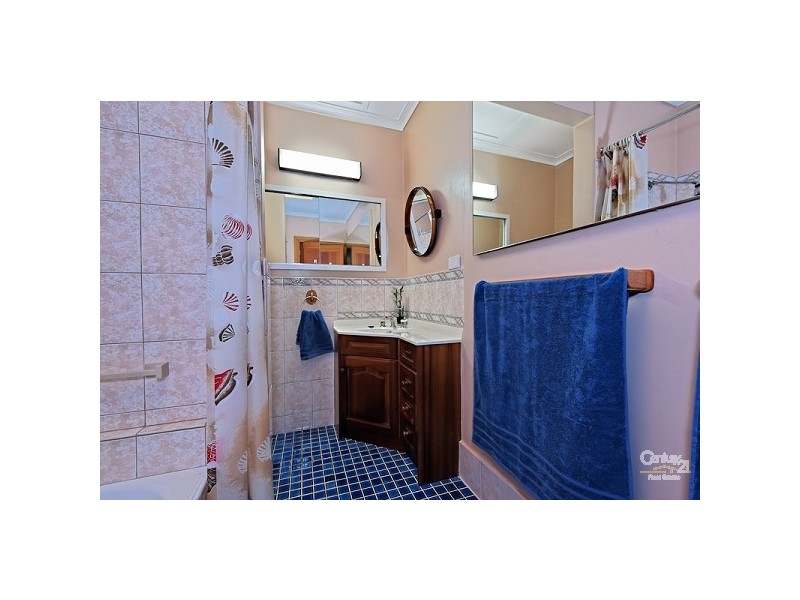 51 Follett Road, Cheltenham VIC 3192