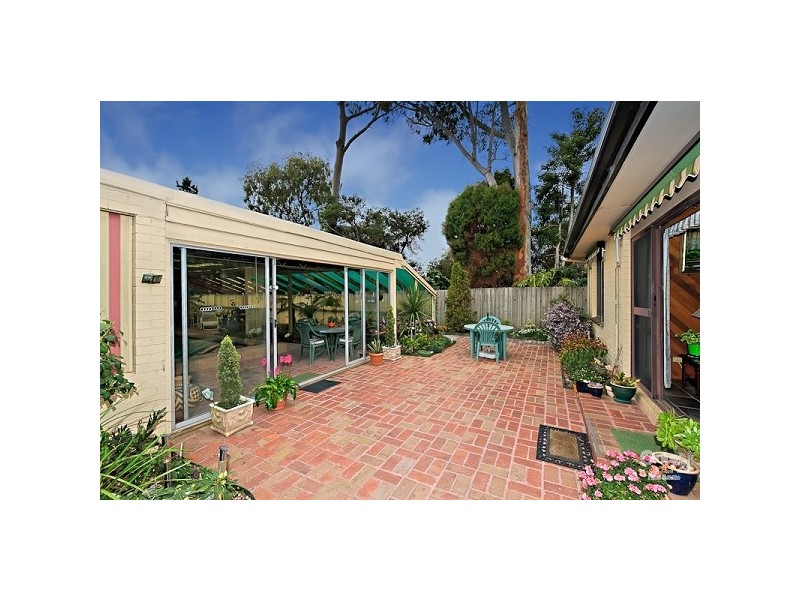 51 Follett Road, Cheltenham VIC 3192