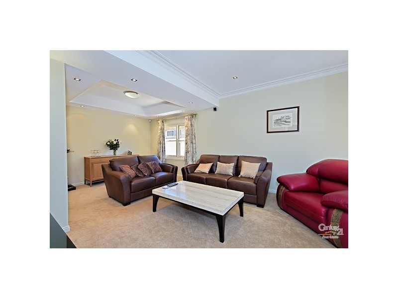 12 Fourth Street, Parkdale VIC 3195