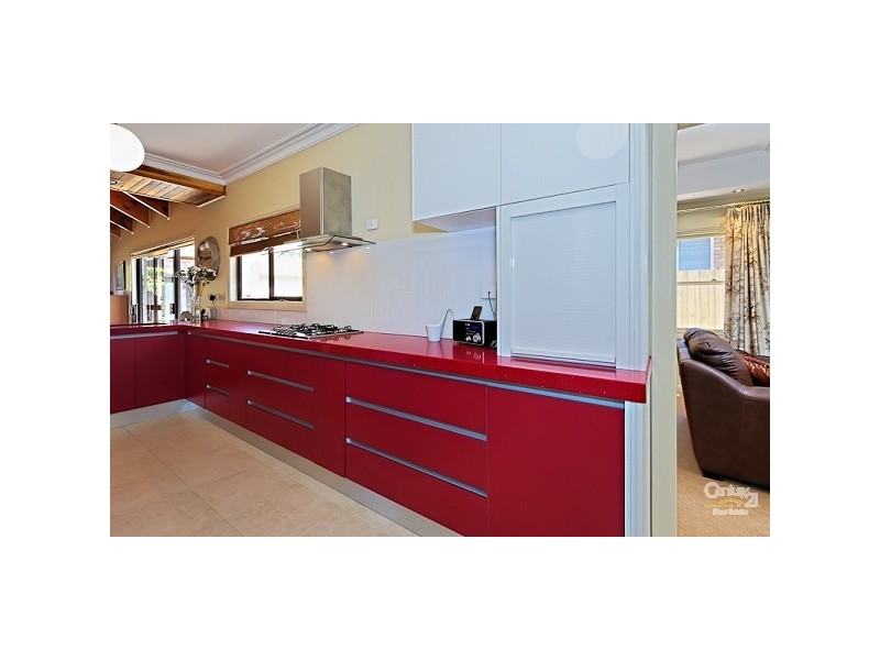 12 Fourth Street, Parkdale VIC 3195