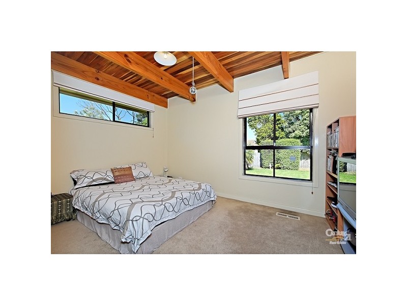 12 Fourth Street, Parkdale VIC 3195