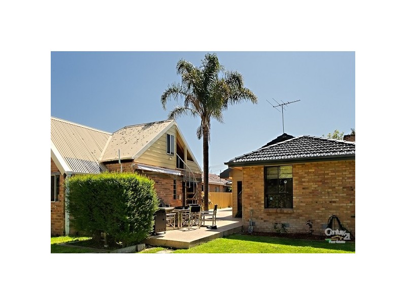 12 Fourth Street, Parkdale VIC 3195