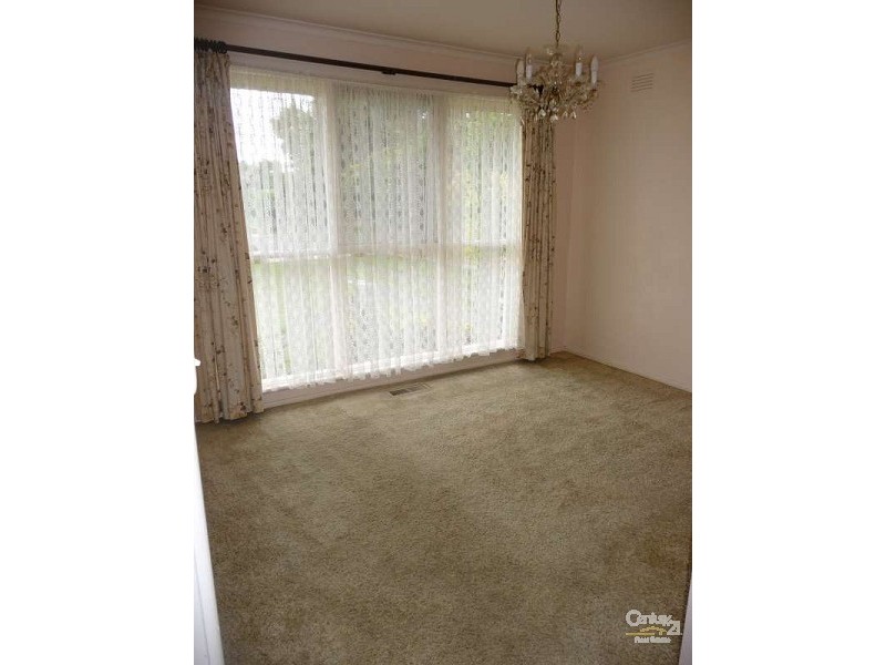 10 Ikara Crt, Cheltenham VIC 3192