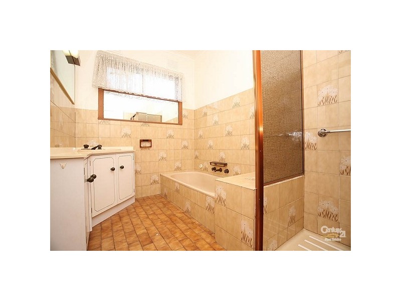 358 Warrigal Road, Cheltenham VIC 3192