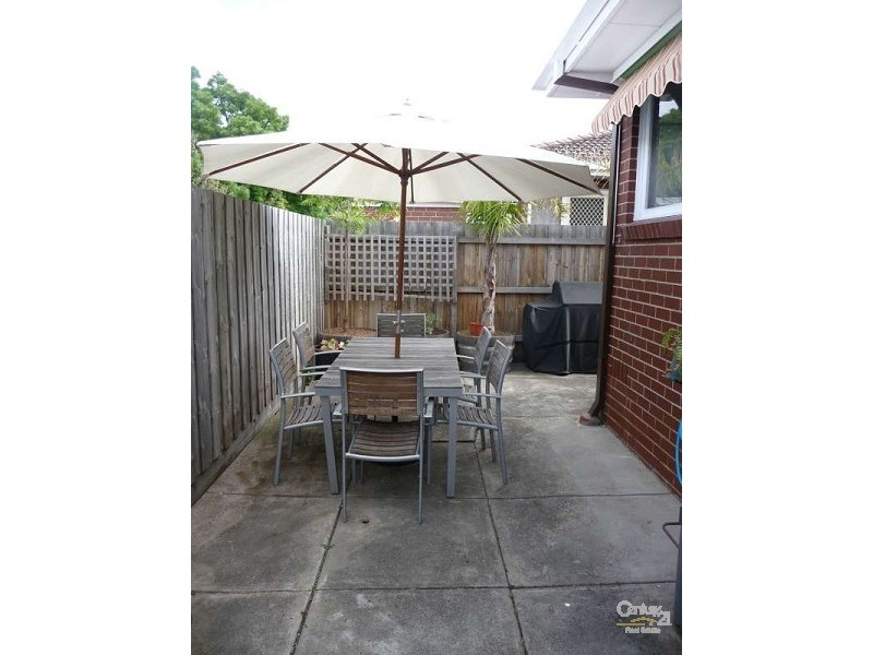 2/39 Centre Dandenong rd, Cheltenham VIC 3192