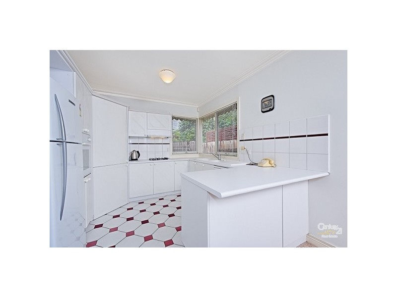 2/142 Weatherall Road, Cheltenham VIC 3192