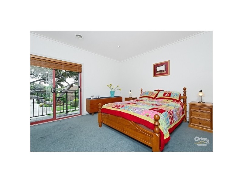 2/19 Kendall Street, Hampton VIC 3188