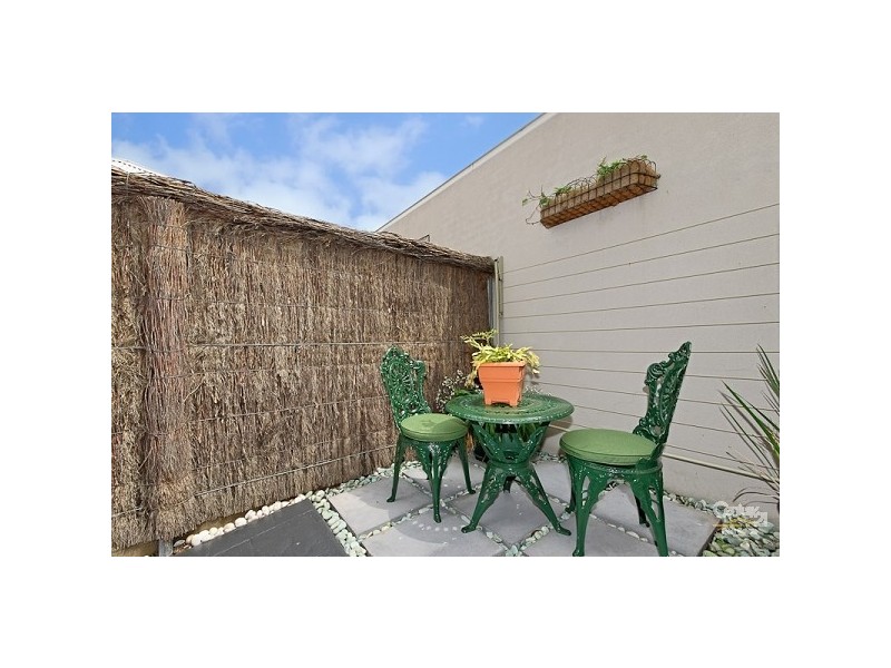 2/19 Kendall Street, Hampton VIC 3188