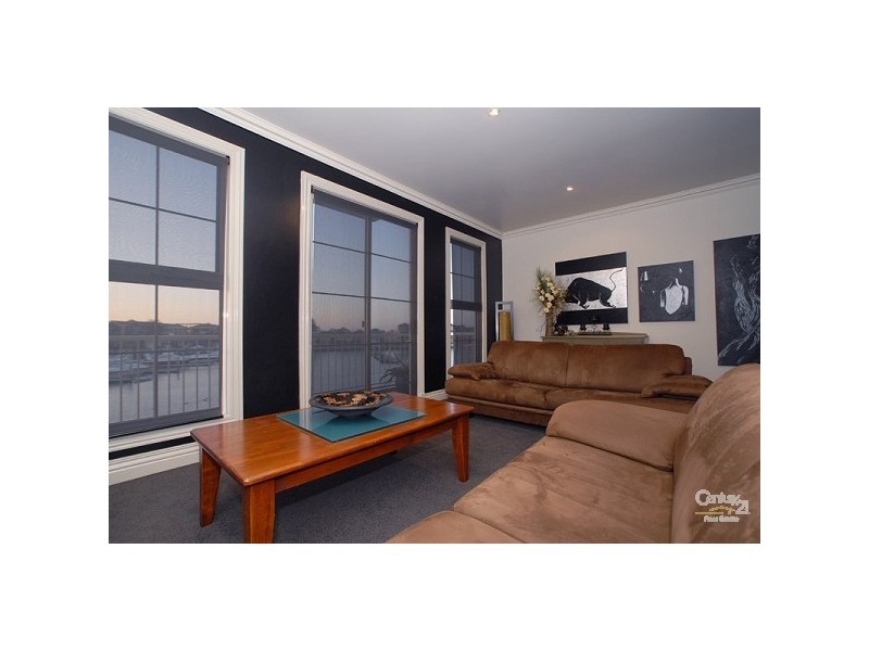 7 Scarborough Drive, Patterson Lakes VIC 3197