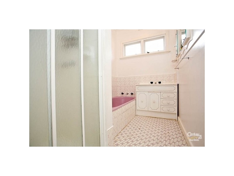 3 Newry Street, Cheltenham VIC 3192