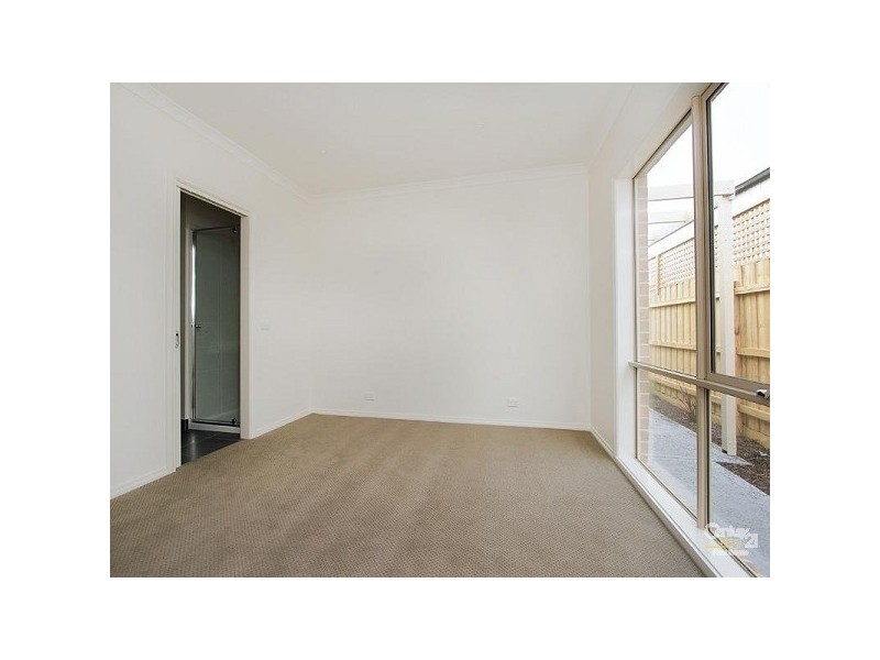 4/69 Kirkwood ave, Seaford VIC 3198