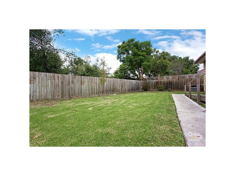 2 Harvey Court, Cheltenham VIC 3192