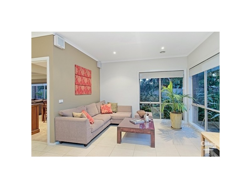 14 Baltusrol Circuit, Heatherton VIC 3202