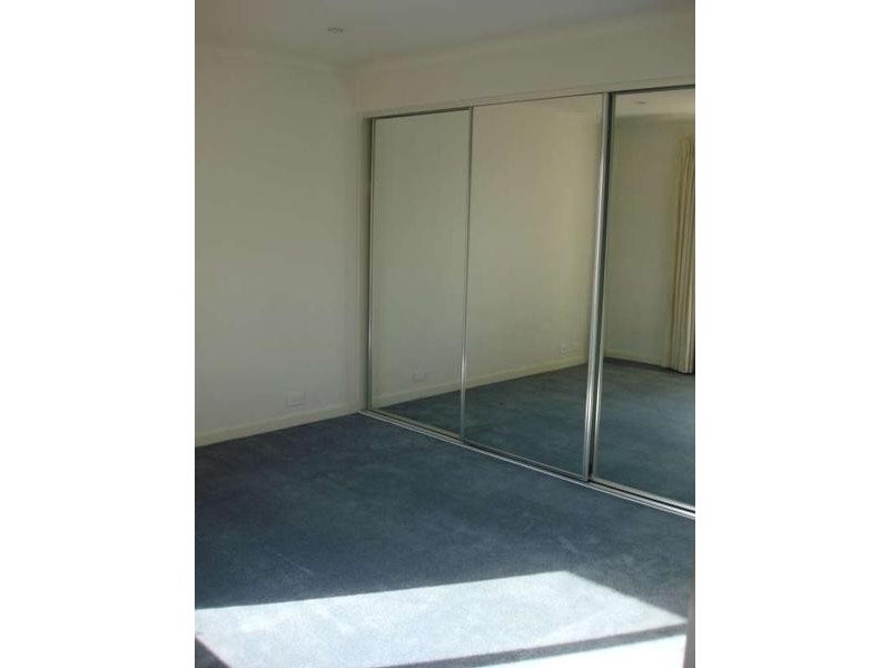 23 Pebble Beach Place, Heatherton VIC 3202