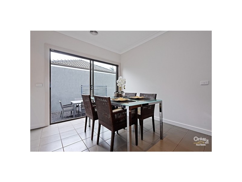 1/114 Devon Street, Cheltenham VIC 3192