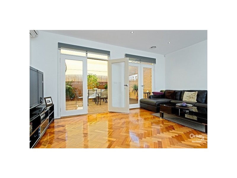 21B Friendship Square, Cheltenham VIC 3192