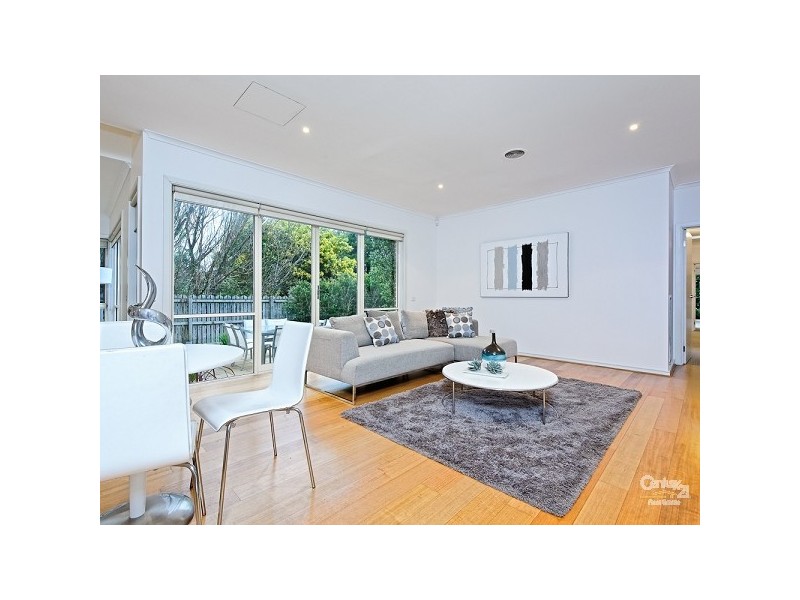 20 Cypress Point Parade, Heatherton VIC 3202