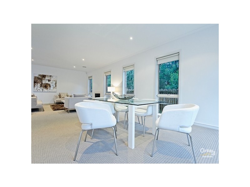 20 Cypress Point Parade, Heatherton VIC 3202