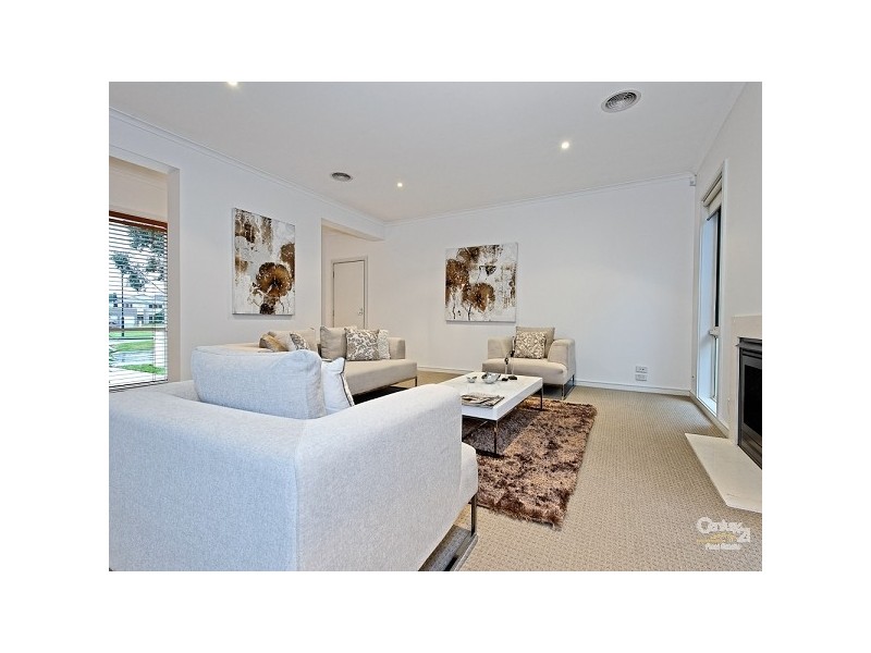 20 Cypress Point Parade, Heatherton VIC 3202