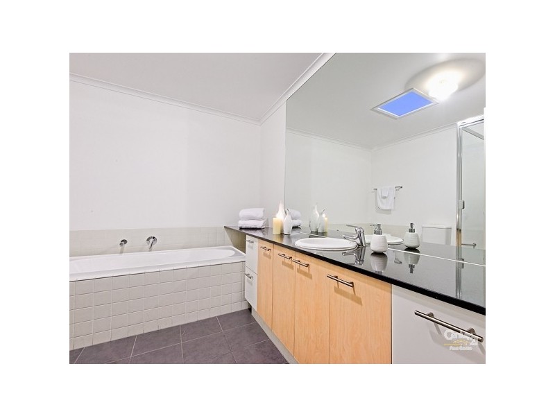 20 Cypress Point Parade, Heatherton VIC 3202