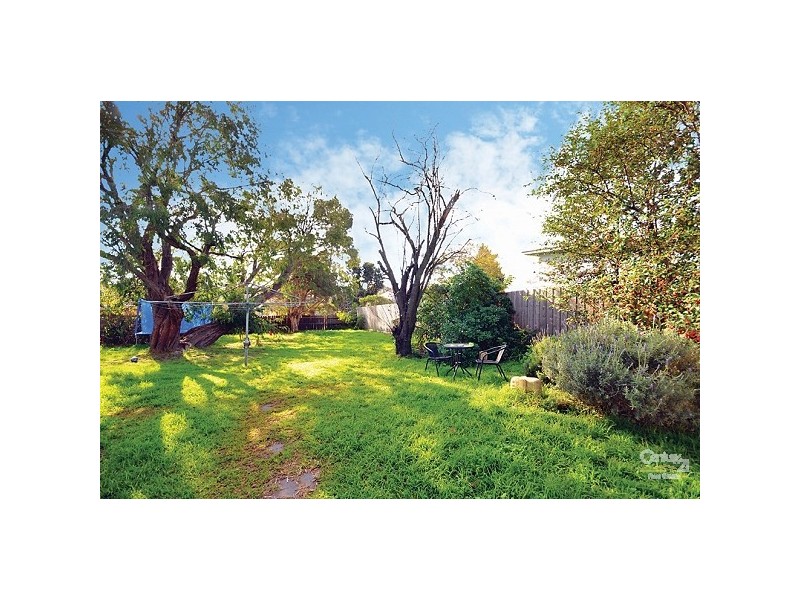 25 Stuart Avenue, Cheltenham VIC 3192