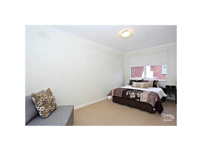 2/58 Beach Road, Mentone VIC 3194