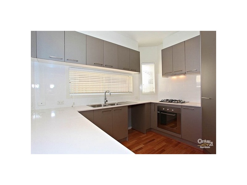 2/18 Wedd Street, Cheltenham VIC 3192