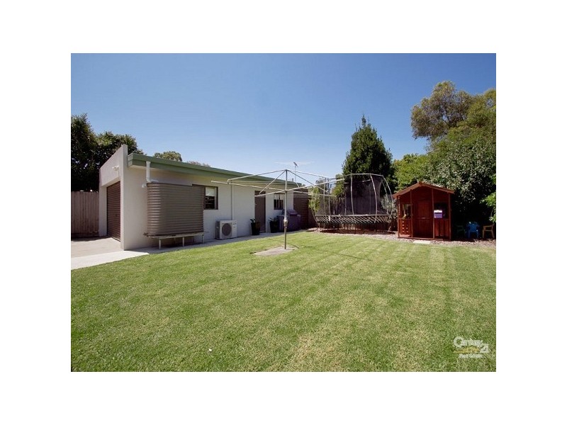 2 Mernda Avenue, Cheltenham VIC 3192