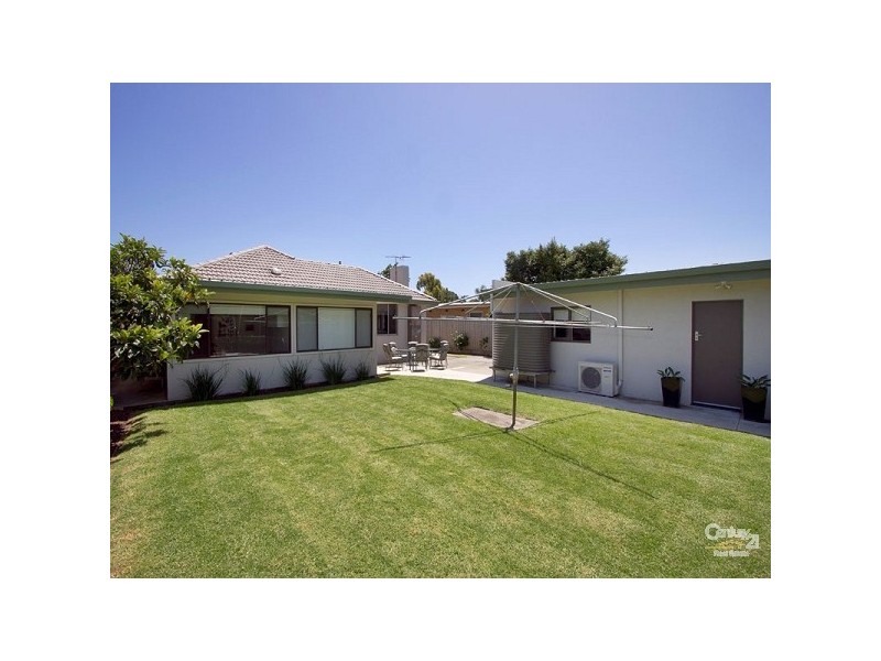 2 Mernda Avenue, Cheltenham VIC 3192