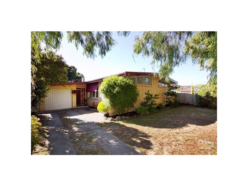 17 Weymar Street, Cheltenham VIC 3192