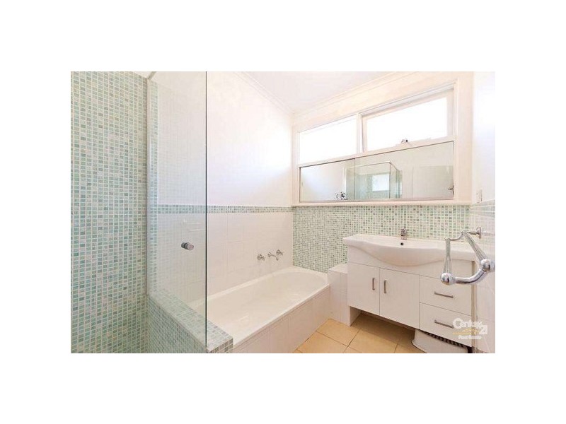 17 Weymar Street, Cheltenham VIC 3192